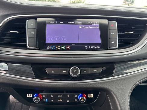 Used 2020 Buick Enclave Premium AWD/4WD image 19
