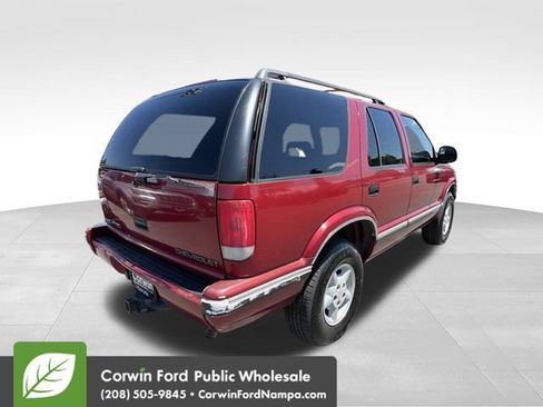 Used 1997 Chevrolet Blazer LS w/ Preferred Equipment Group AWD/4WD image 5