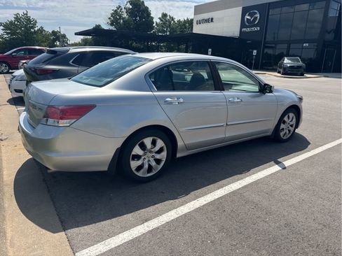 Used 2009 Honda Accord EX-L image 4