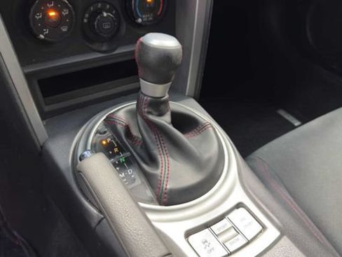 Used 2013 Scion FR-S RWD image 19