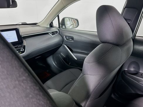 Used 2023 Toyota Corolla Cross LE w/ Moonroof Package AWD/4WD image 22