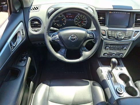 Used 2017 Nissan Pathfinder SL w/ SL Tech Package AWD/4WD image 12