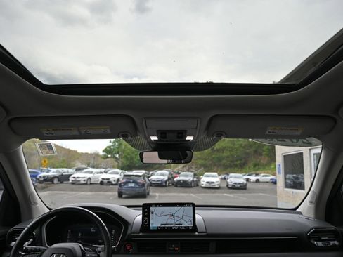 Used 2023 Honda Pilot Elite image 17