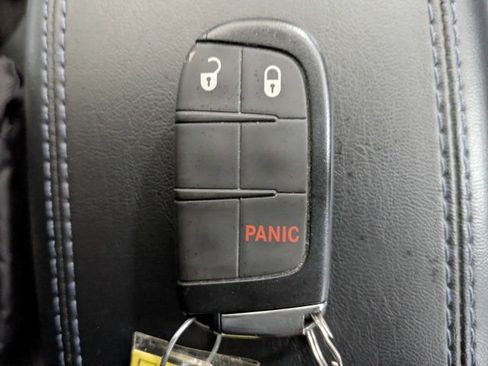 Used 2022 Jeep Compass Latitude FWD image 29