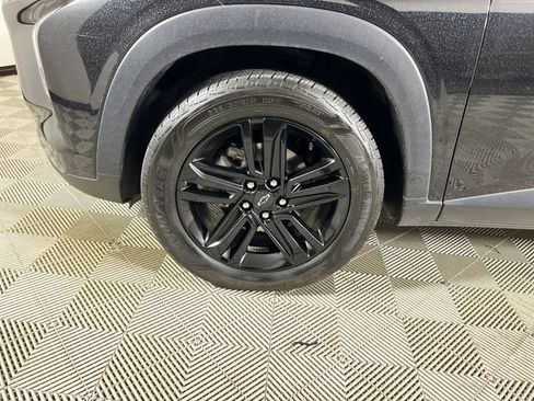 Used 2024 Chevrolet Trax ACTIV w/ Sunroof Package image 24