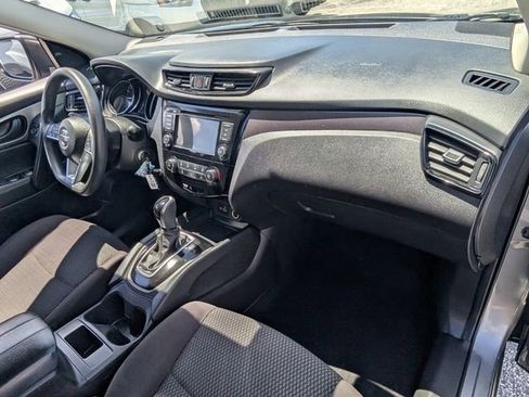 Used 2020 Nissan Rogue Sport S FWD image 17
