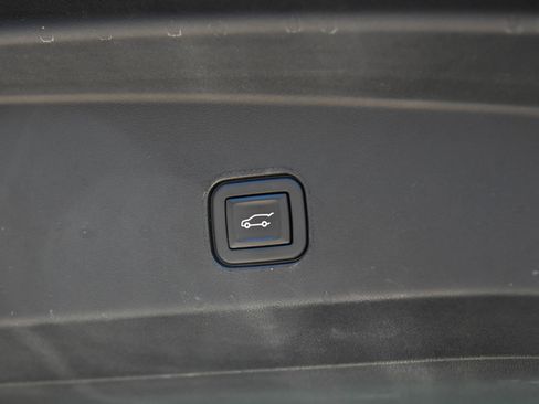 Used 2024 Cadillac Lyriq Tech RWD image 46