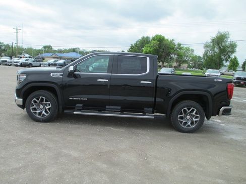 New 2026 GMC Sierra 1500 SLT w/ SLT Premium Plus Package AWD/4WD image 7