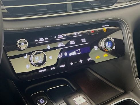 Used 2022 INFINITI QX60 Sensory w/ Cargo Package image 16