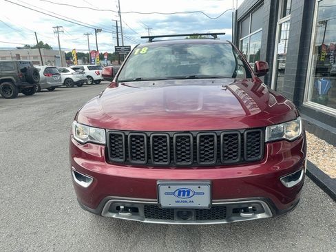 Used 2018 Jeep Grand Cherokee Limited AWD/4WD image 2