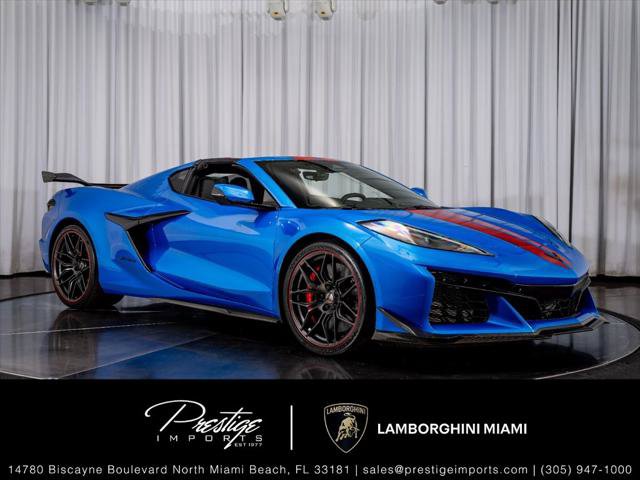 Used 2025 Chevrolet Corvette Z06 w/ Z07 Performance Package RWD image 1
