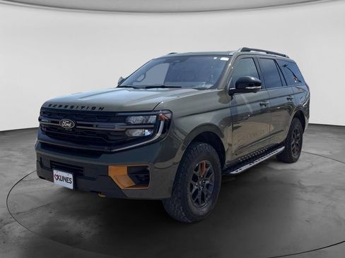 Used 2025 Ford Expedition Tremor AWD/4WD image 5