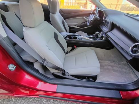 Used 2018 Chevrolet Camaro LT w/ RS Package image 38