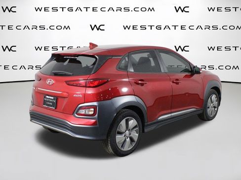 Used 2021 Hyundai Kona Limited w/ Cargo Package FWD image 46