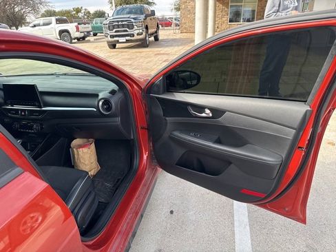 Used 2022 Kia Forte GT-Line image 18