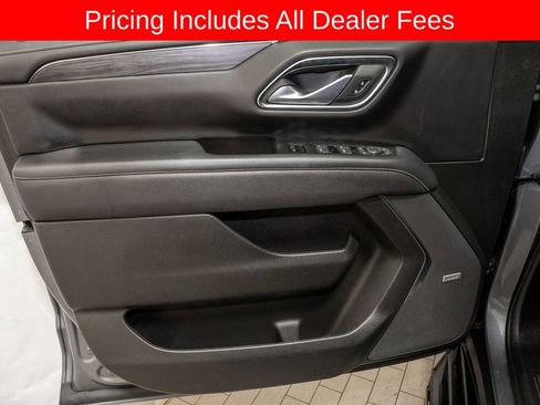 Used 2022 GMC Yukon SLT w/ SLT Luxury Package AWD/4WD image 13