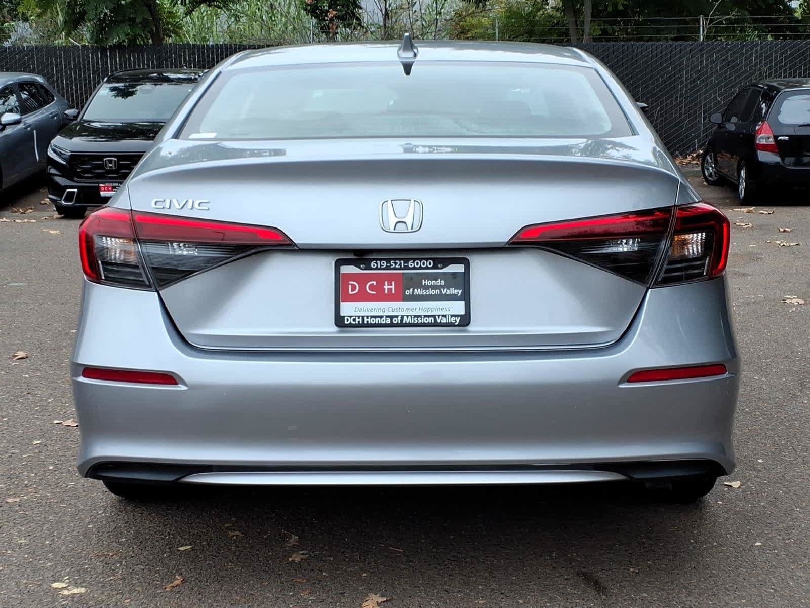 Used 2024 Honda Civic LX image 5