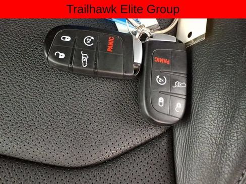 Used 2024 Jeep Compass Trailhawk w/ Trailhawk Elite Group AWD/4WD image 16