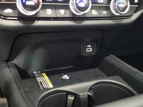 Certified 2024 Honda HR-V EX-L image 32