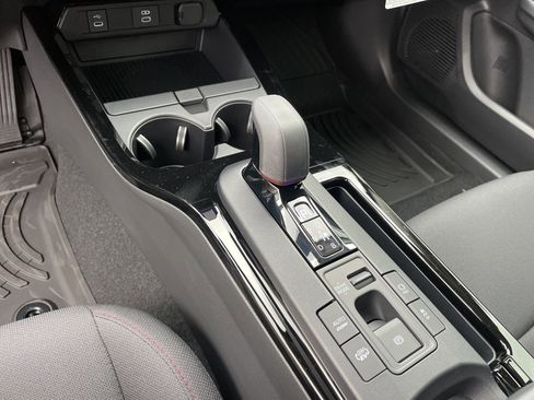 New 2026 Toyota Prius SE image 9