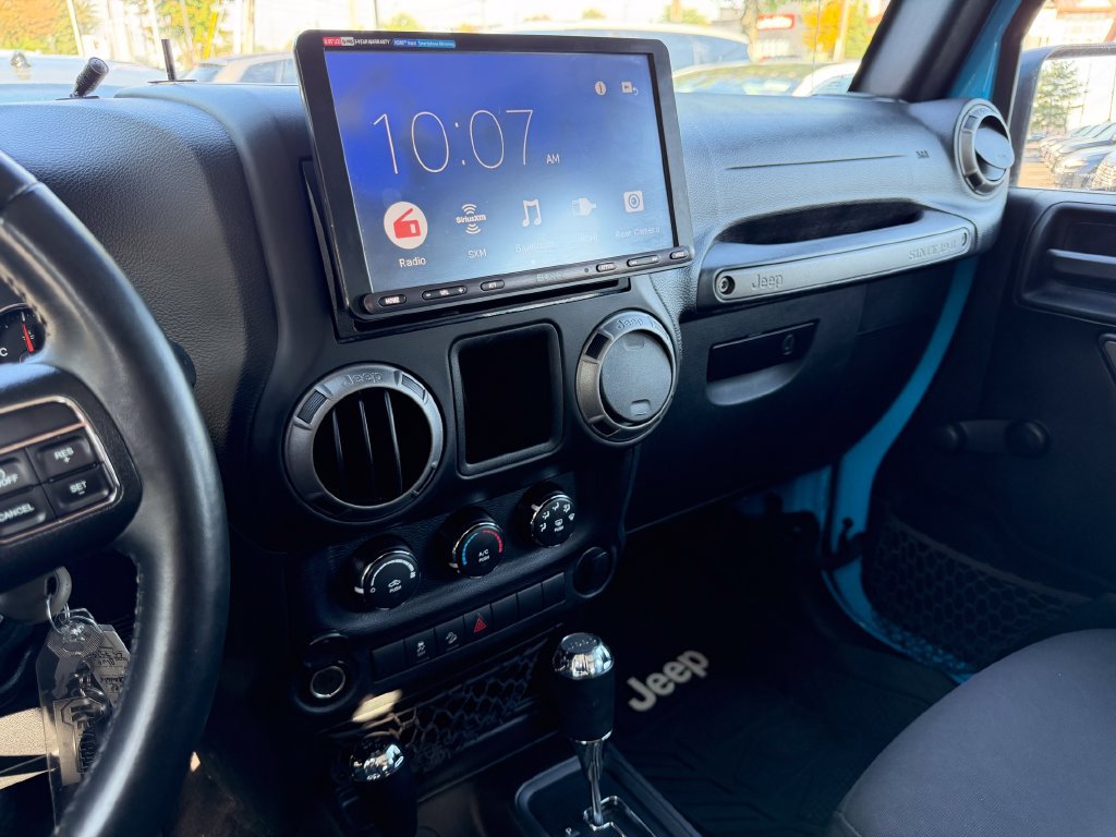 Used 2017 Jeep Wrangler Unlimited Sport w/ Connectivity Group AWD/4WD image 20