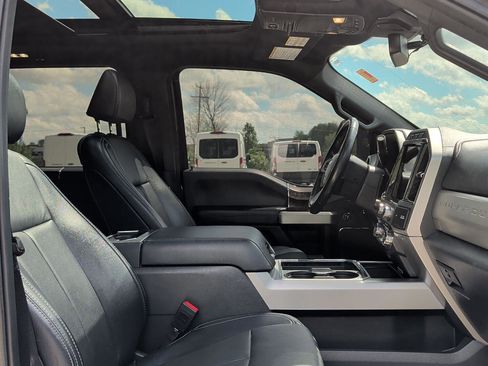 Used 2022 Ford F250 Lariat w/ Tremor Off-Road Package AWD/4WD image 28