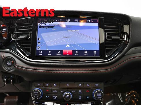 Used 2024 Dodge Durango R/T w/ Tow 'N Go Package AWD/4WD image 12