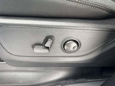 New 2025 RAM 1500 Big Horn image 10