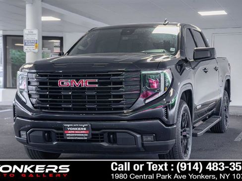 Used 2023 GMC Sierra 1500 Elevation AWD/4WD image 3