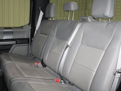 Used 2019 Ford F250 XLT w/ XLT Premium Package image 18