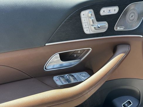 Certified 2024 Mercedes-Benz GLS 450 4MATIC image 12