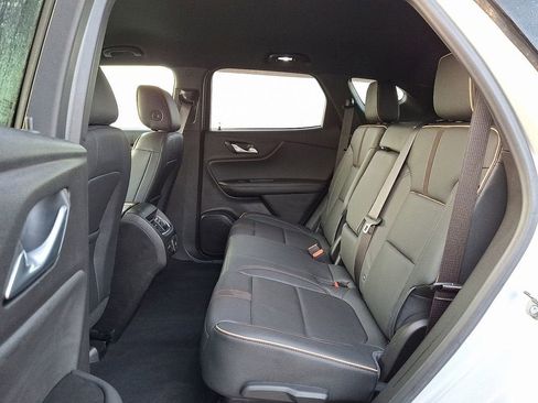 Used 2022 Chevrolet Blazer Premier FWD image 11