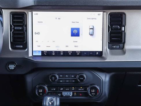 Used 2025 Ford Bronco Outer Banks AWD/4WD image 13
