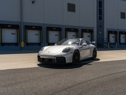 Used 2026 Porsche 911 Carrera 4 GTS AWD/4WD image 2