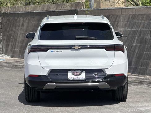 Used 2024 Chevrolet Equinox EV LT FWD image 7