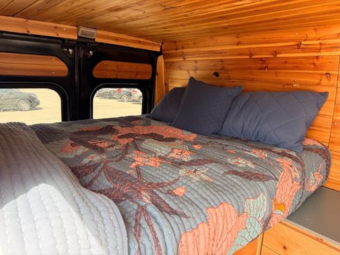 Used 2015 RAM ProMaster 2500 w/ Cargo Convenience Group image 24