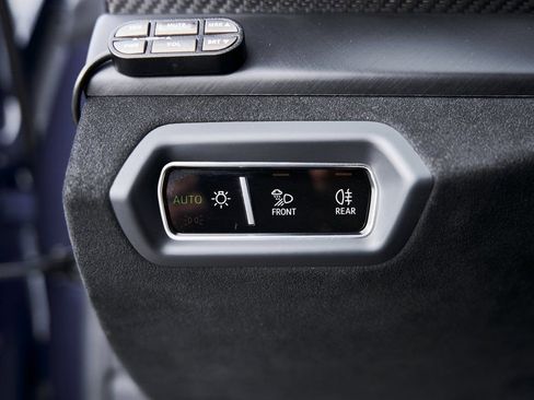 Used 2024 Lamborghini Urus Performante AWD/4WD image 63