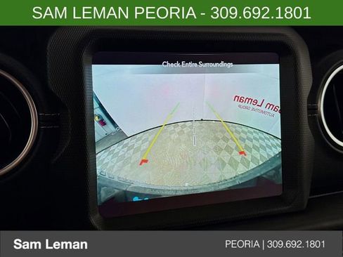 Used 2022 Jeep Wrangler Unlimited Sahara w/ Cold Weather Group image 14