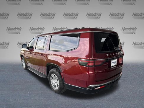 Used 2024 Jeep Wagoneer L image 7