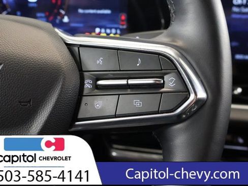 Used 2025 Chevrolet Equinox LT AWD/4WD image 19