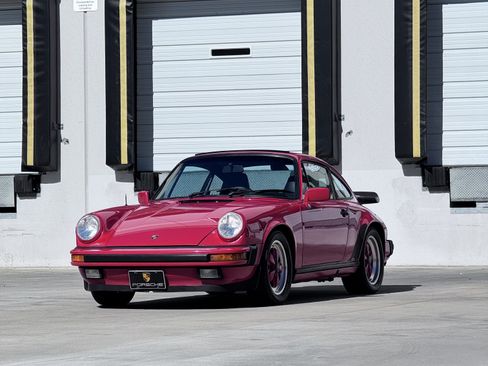 Used 1988 Porsche 911 Carrera RWD image 33