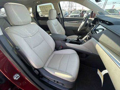 New 2025 Cadillac XT5 Premium Luxury w/ Technology Package image 29