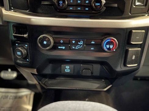 Used 2023 Ford F150 XLT image 24