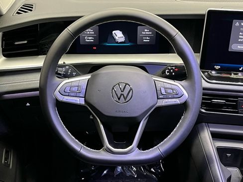 New 2026 Volkswagen Tiguan SE AWD/4WD image 9
