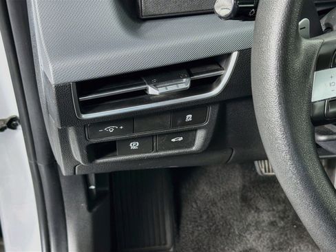 Used 2025 Hyundai Sonata SEL FWD image 17
