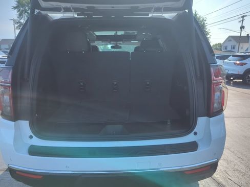 Certified 2022 Chevrolet Tahoe LT w/ Luxury Package AWD/4WD image 17