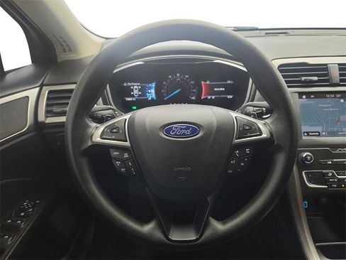 Used 2019 Ford Fusion SE image 14