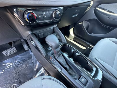 Used 2025 Chevrolet TrailBlazer LT image 30