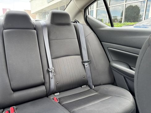 Used 2025 Nissan Altima 2.5 SV FWD image 32