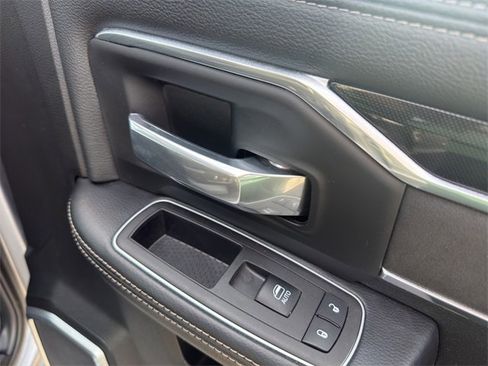 Used 2023 RAM 2500 Laramie w/ Night Edition image 16